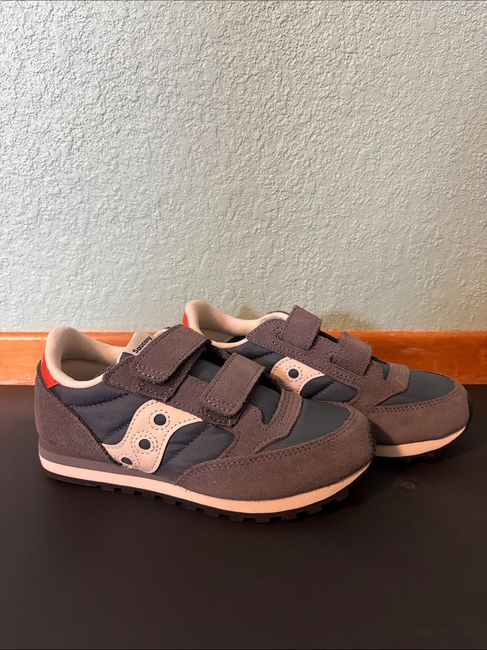 Saucony Jazz Gray & Navy Hook-and-Loop Sneakers, Size 1.5 Little Boy - NWOT